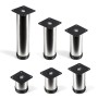 Sechs SOTECH Möbelfüße aus gebürstetem Edelstahl, Ø50 mm, mit schwarzen Montageplatten und Bodengleitern in verschiedenen Höhen.