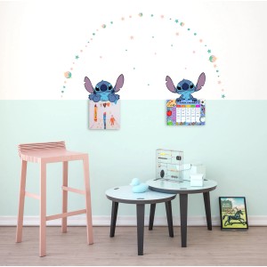 Komar Deko-Sticker Stitch Dream als Wanddekoration im Kinderzimmer.
