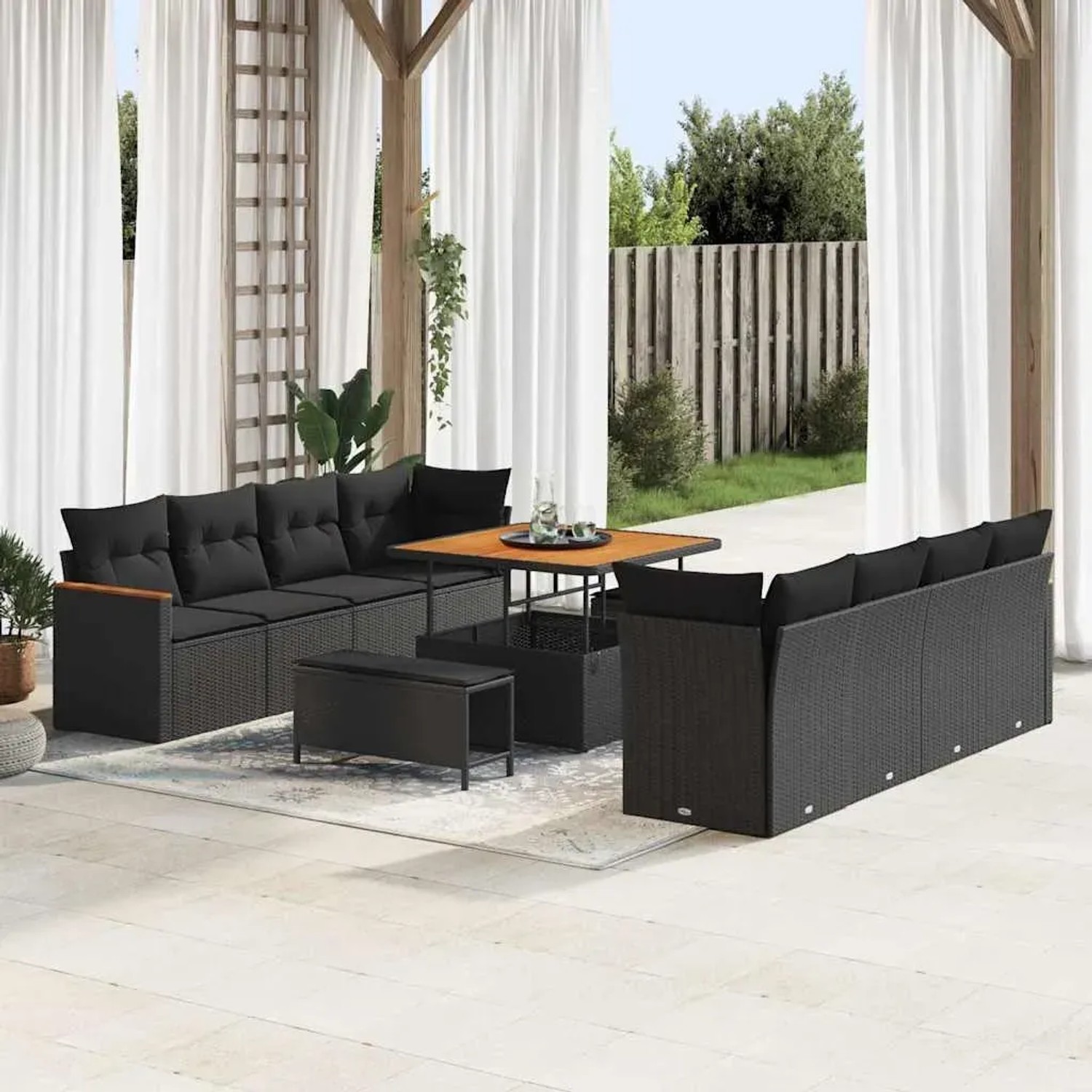 Schwarzes 11-teiliges vidaXL Garten-Sofa-Set aus Poly Rattan mit Kissen für Terrasse und Garten.