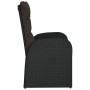 Schwarze Gartenliegen (2 Stk.) aus Poly-Rattan mit Auflagen.