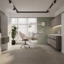 Heller, moderner Praxisraum mit weißen Schränken, Behandlungsstuhl und großen Fenstern. Büro-Aufbewahrungslösung.