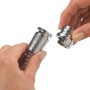 Wenko Waschbeckendusche Chrom mit Easy-Clip Schnellverschluss in Nahaufnahme.