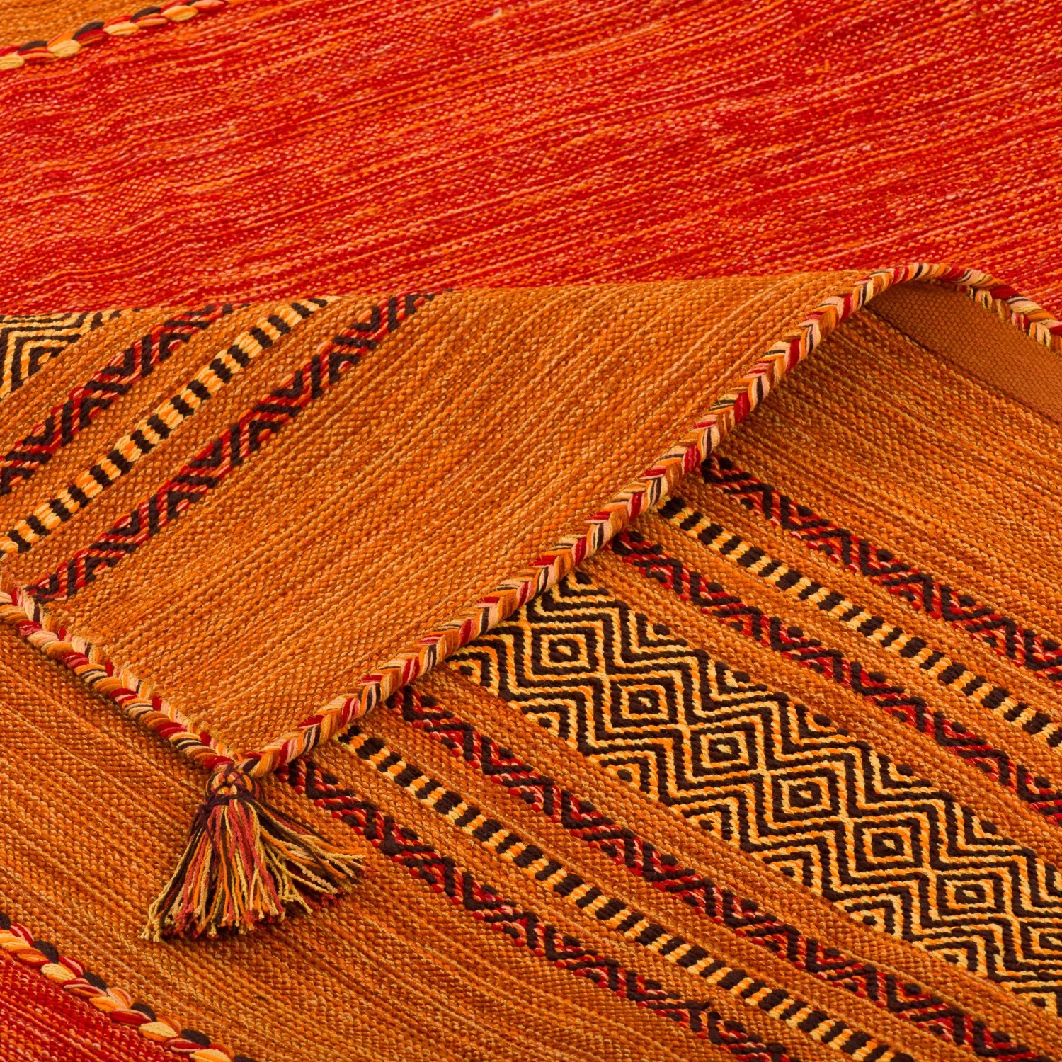 Handgewebter Kelim Teppich "Navarro" in Terrakotta, 70x140cm. Naturteppich mit Muster.
