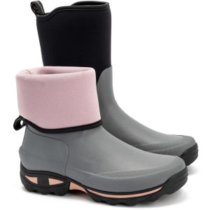 Zwei graue Cleangard Garten-Halbstiefel mit schwarzem und rosa Neoprenschaft, wasserdichte Gartenbekleidung mit robuster Sohle.