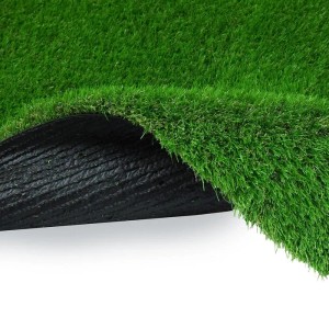 Detailaufnahme Kunstrasen Vita 40mm, UV-beständig, 200x450cm, zeigt die Beschaffenheit und Rückseite des Kunstrasens.