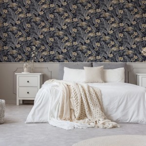 Superfresco Easy Vliestapete Sandrine Tropics Dark mit Dschungel-Motiv im Schlafzimmer.