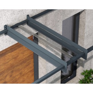 Palram Canopia Vordach Nancy, anthrazitfarbenes Design mit klarer Platte über einer Haustür.