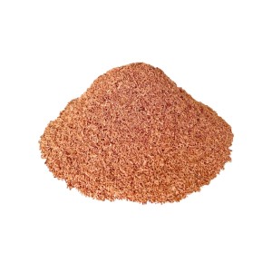 Haufen feiner Eichenholz Räucherchips 1-3 mm für Grill & Smoker. Saubere Holzspäne für intensiven Rauch.
