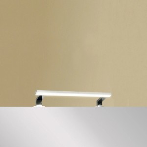 Aufsatzleuchte Pax I, 60 cm, für Spiegel und Schränke. Energieeffizienzklasse A++.