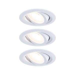 Drei weiße, schwenkbare Paulmann LED Einbaustrahler im 3er-Set mit warmweißem 3000K Licht.