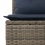 Detailaufnahme: Schwarze Poly Rattan Garten-Sofagarnitur mit blauem Kissen.