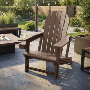 Brauner ML-Design Adirondack Gartenstuhl aus Kunststoff mit Getränkehalter im Garten.