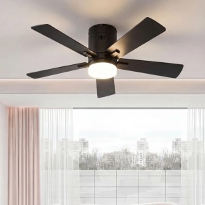 Schwarzer 42 Zoll Deckenventilator mit 5 Flügeln und integriertem LED Licht, ideal für Wohnräume.
