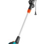 Gardena Elektro-Rasentrimmer EasyCut 450/25 mit Teleskopstiel, Frontgriff und Pflanzenschutzbügel in Schwarz, Silber.