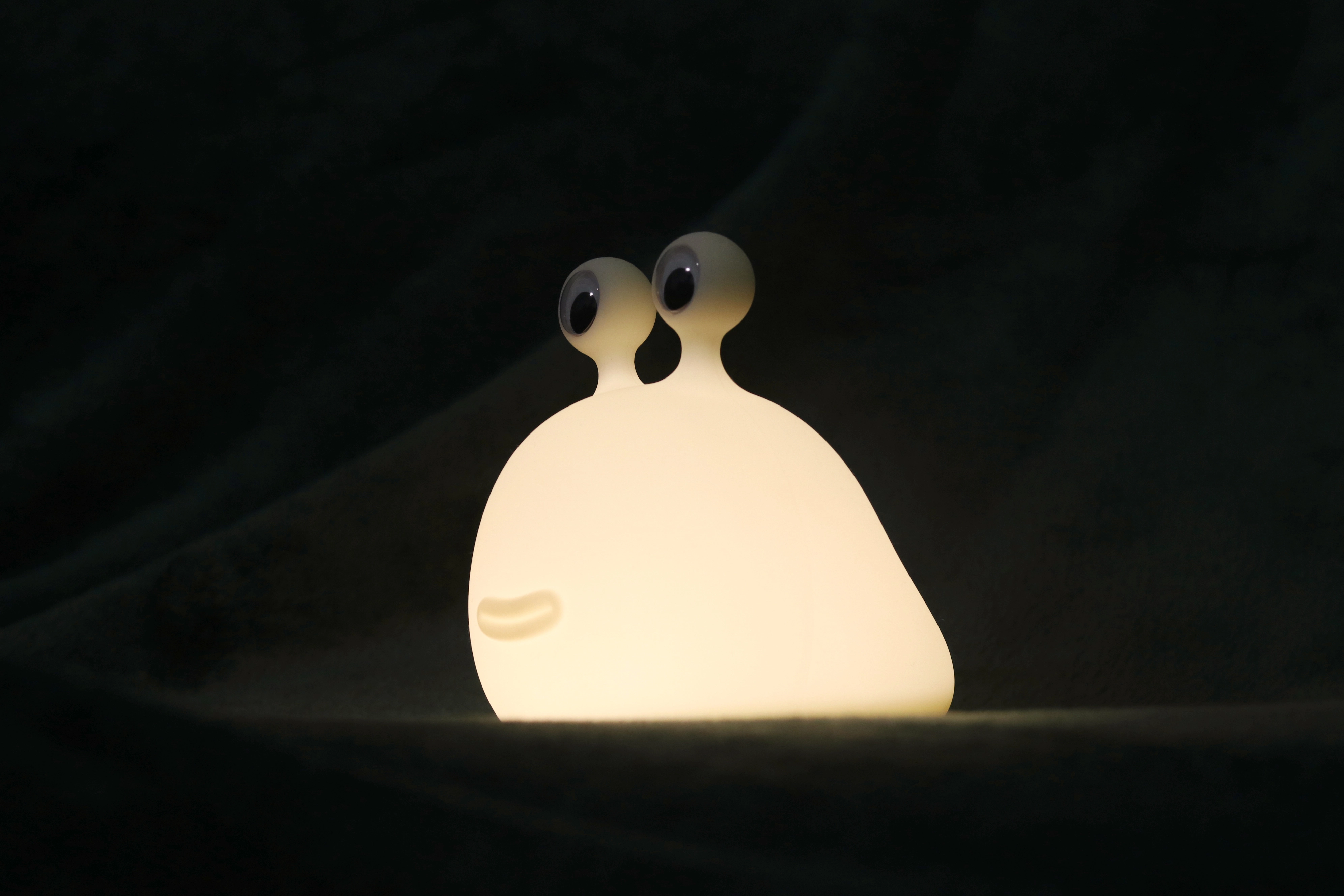 LED-Nachtlicht Momo Moon mit Akku und USB
