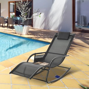 Outsunny Schaukelstuhl mit Mesh, schwarz, am Pool. Bequemer Gartenstuhl zum Entspannen.