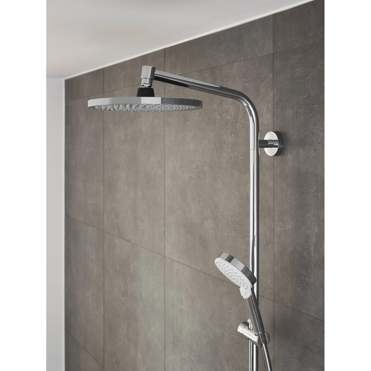 Hansgrohe Crometta S240 Duschbrause-Set mit Kopf- und Handbrause, Thermostat in Chrom.