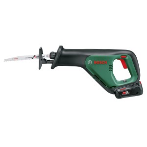 Bosch AdvancedRecip 18 Solo Akku-Säbelsäge in Grün/Schwarz mit eingesetztem Sägeblatt.