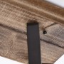 Detailaufnahme des Brilliant Spot Carmen: Holz-Optik und Metallelemente in Burned Steel.