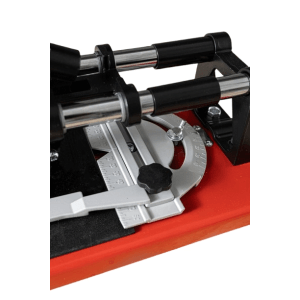 Tech-Craft Fliesenschneider Detailansicht: Präzise Schnitte mit integriertem Lineal und verstellbarem Winkel.