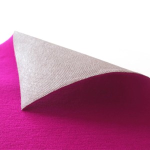 Primaflor Eventteppich SALSA Pink, Detailansicht der Rückseite und der pinken Oberfläche.