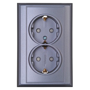 Kopp 2-fach Steckdose Malta in Anthrazit für die Wandmontage.