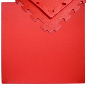 Rote eyepower Trainingsmatte 90x90 cm mit Rand, ideal als Bodenschutzmatte und Sportmatte.