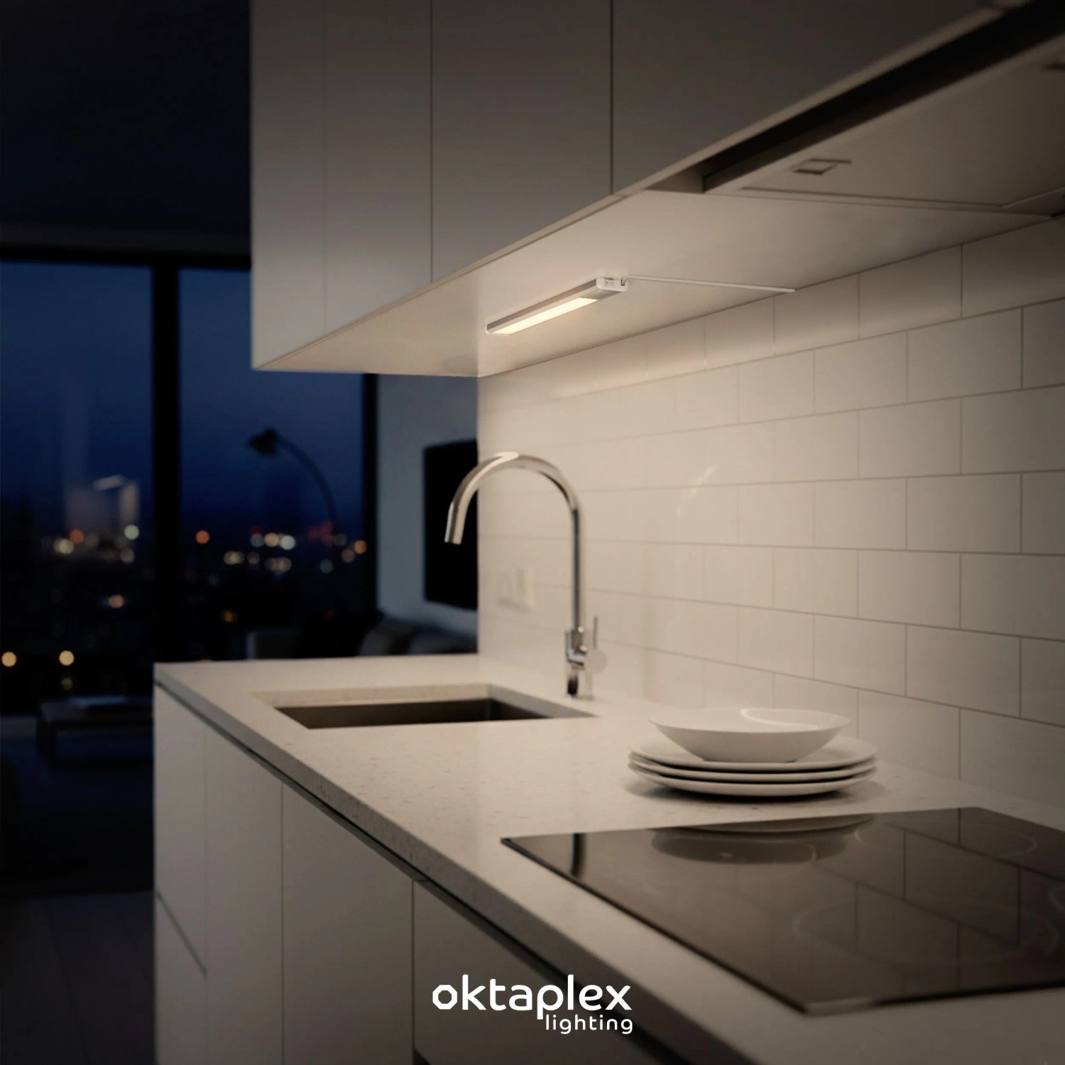 2er Set Oktaplex LED Unterbauleuchten, flaches Aluminiumgehäuse, 40 cm, warmweißes Licht in Küche.