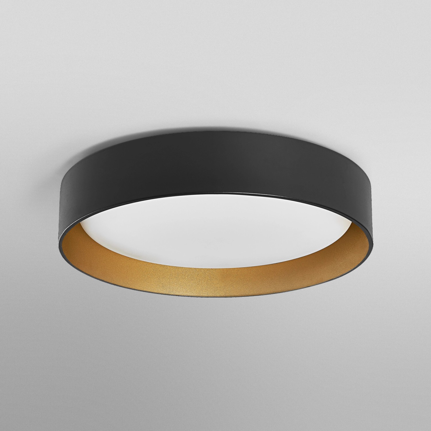 Ledvance Smart+ WiFi Deckenleuchte Orbis Kurt, schwarz-gold, Ø 45 cm.