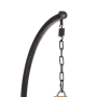 Detailaufnahme Hängesessel: Schwarzes Gestell mit Kette und Federung.