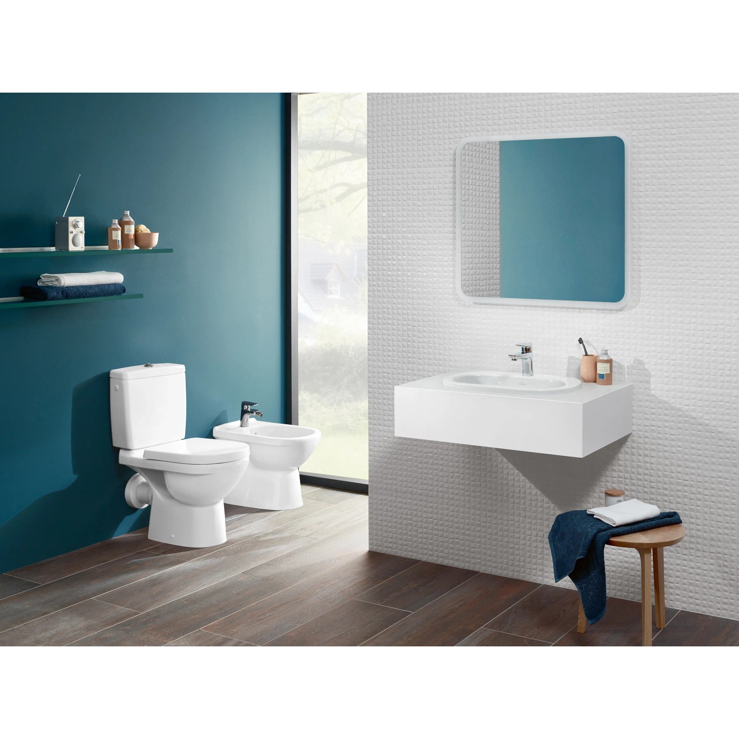 Villeroy & Boch O.Novo Einbauwaschbecken, 56 cm, Weiß mit Hahnloch und Überlauf im Badezimmer.