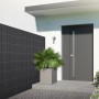 Anthrazitfarbene PVC Sichtschutzmatte 140x400 cm als Wind- und Sichtschutzzaun im Garten.