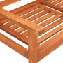 Detailansicht: VidaXL Gartenbank aus Eukalyptusholz, geölt. Armlehne und Sitzfläche mit Lattenstruktur.