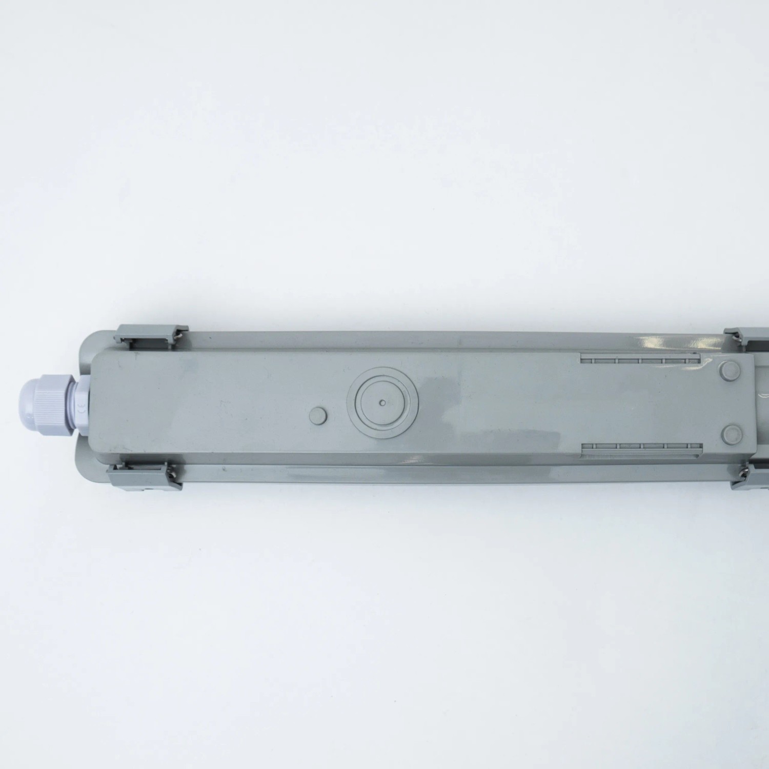 Graue LED-Feuchtraumleuchte, 120 cm lang, staub- und wassergeschützt (IP65).