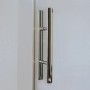 Detailaufnahme: Breuer Drehtür Europa Design mit Chromgriff und Klarglas.