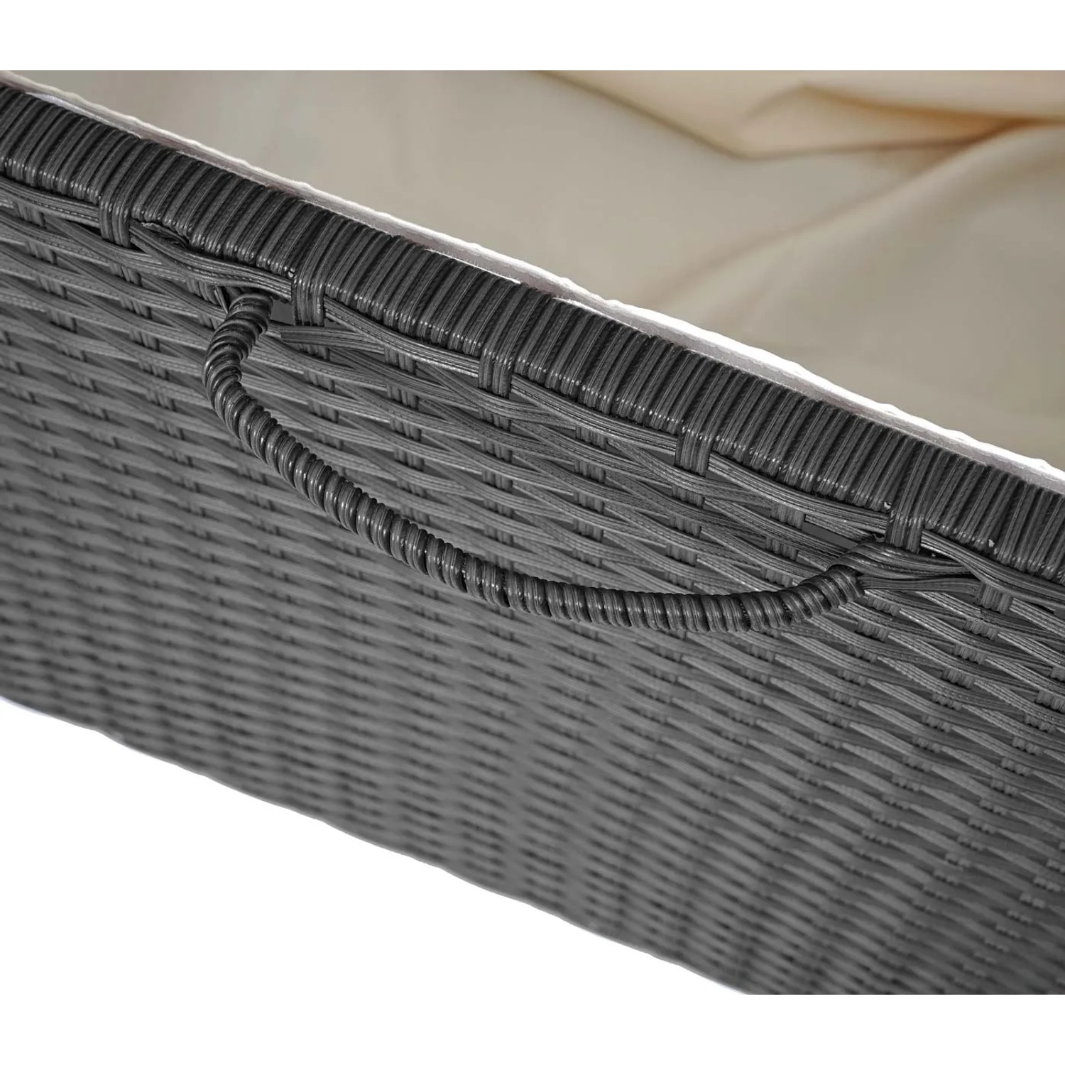 Detailaufnahme: Schwarze Poly-Rattan Kissenbox mit Griff, Teil der Aufbewahrungsboxen Kollektion.