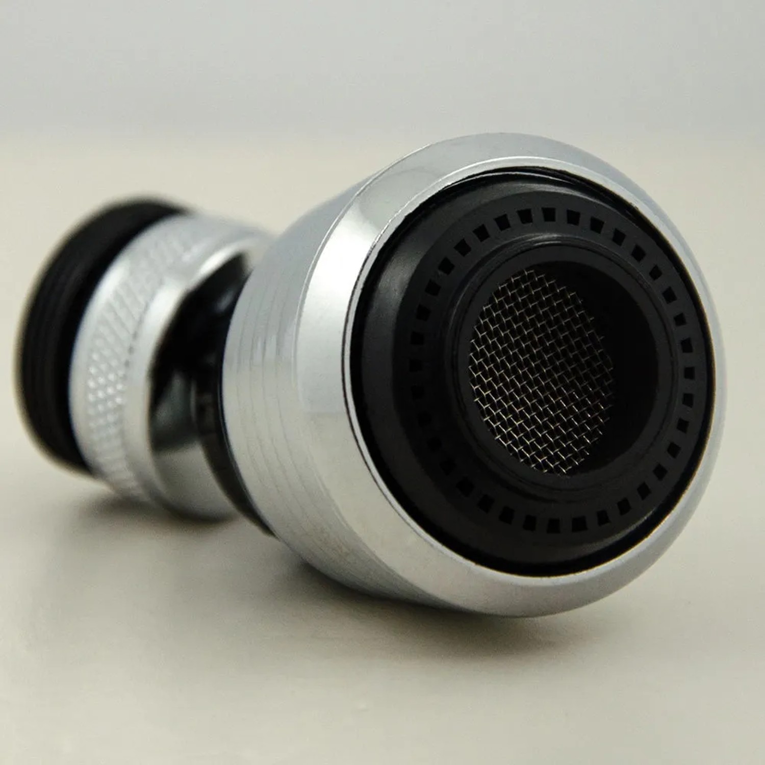 eyepower Wasserhahn-Aufsatz, 360° schwenkbar, mit Perlator, Chrom/Schwarz