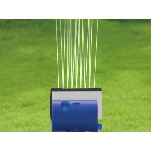 LUX-TOOLS Classic Viereckregner: Bewässerung von Rasenflächen bis 208 m² mit Wasserstrahlen.
