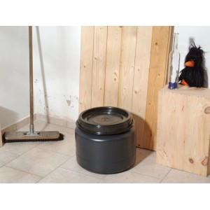 Graues Maischefass Classic 31 l aus Kunststoff mit schwarzem Deckel für Ernte und Lagerung.