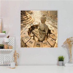Weiße Magnettafel 50x50cm mit Buddha Motiv. Metall-Pinnwand inkl. 4 Magnete für Wanddekoration.