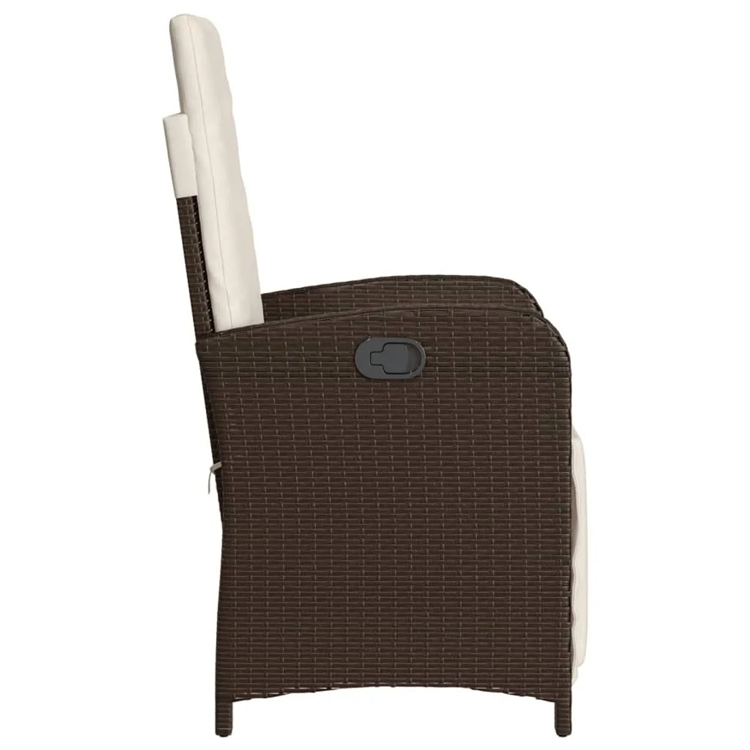 Brauner Poly Rattan Gartensessel mit cremeweißen Kissen, seitlich. Verstellbarer Relaxsessel mit Fußteil.