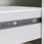 Detailaufnahme Auszugsschrank Sorrento, weiß, Schublade mit Metallschiene.