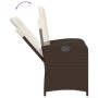 Brauner vidaXL Gartenstuhl aus Rattan mit verstellbarer Rückenlehne und cremefarbenen Kissen.