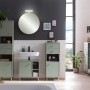 Badezimmer-Set Bjarne in Pistazie mit Hakenpaneel, Spiegelschrank, Waschbeckenunterschrank und Hochschrank.