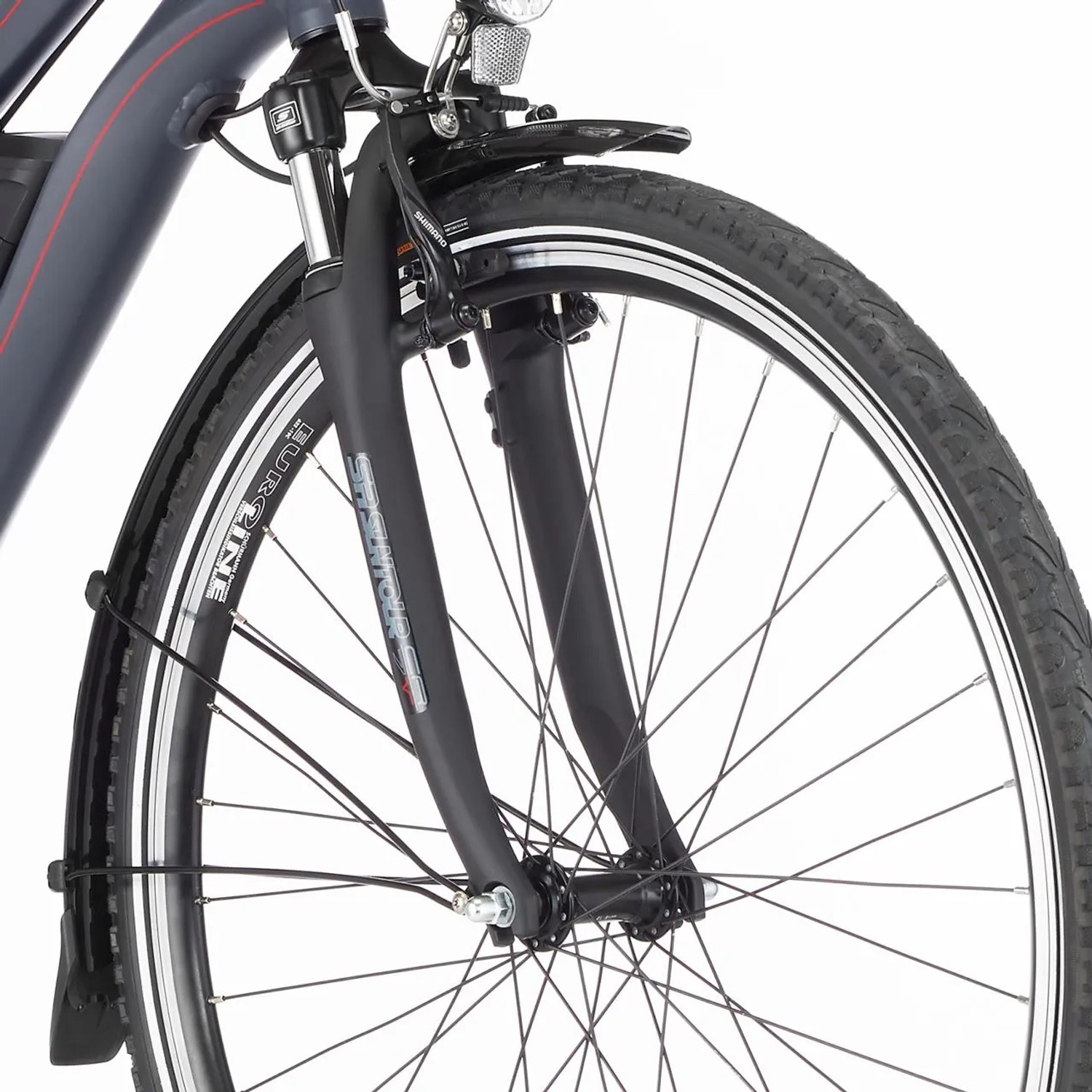 Detailaufnahme Vorderrad, Gabel und Schutzblech des Fischer E-Bike Trekking ETD 1806.