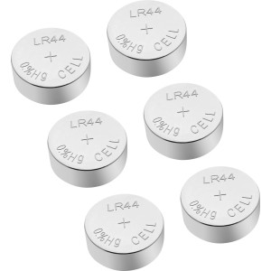 Sechs AG13 Knopfzellen Alkaline im Set, geeignet für Uhren, Taschenrechner und mehr.