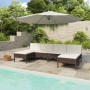 Braunes 6-tlg. vidaXL Garten-Lounge-Set mit cremefarbenen Auflagen am Pool.