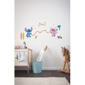 Komar Deko-Sticker Stitch Aloha als Wanddekoration im Kinderzimmer.