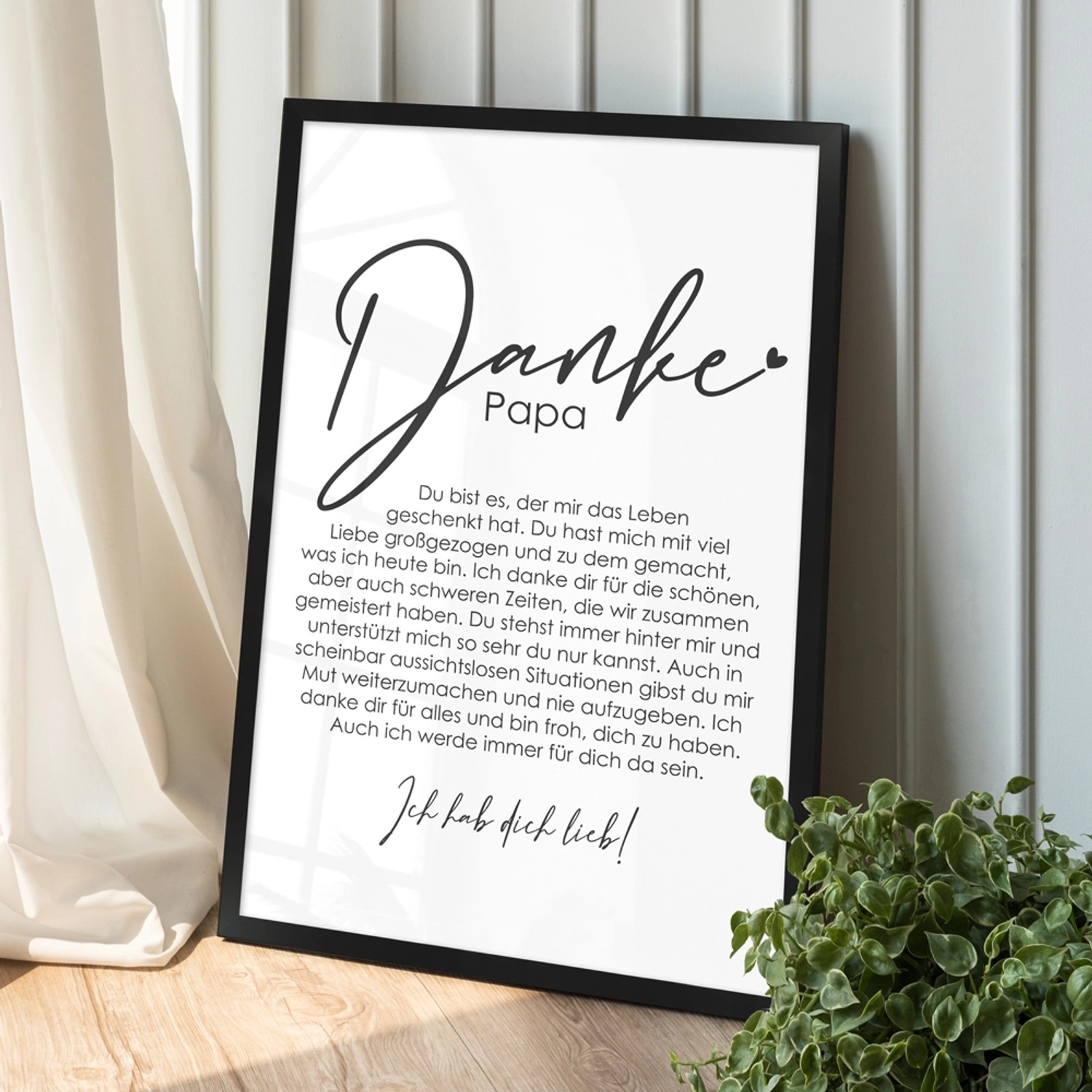 Gerahmtes Poster "Danke Papa" 40x60 cm, Geschenkidee mit liebevollen Worten im schwarzen Rahmen.