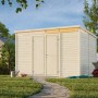 Unbehandeltes Palmako Holz-Gartenhaus mit Pultdach, 330x228 cm, 7,3 m² im Garten.